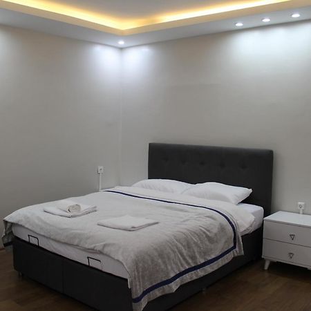 Beyoglu Asmalimescit'Te Mobilyali Balkonlu Daire Apartment Istanbul Luaran gambar